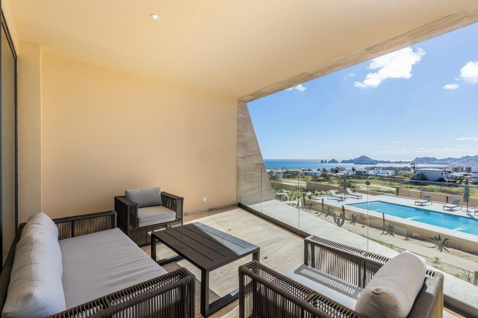 Cabo Corridor, Cabo Corridor, BS