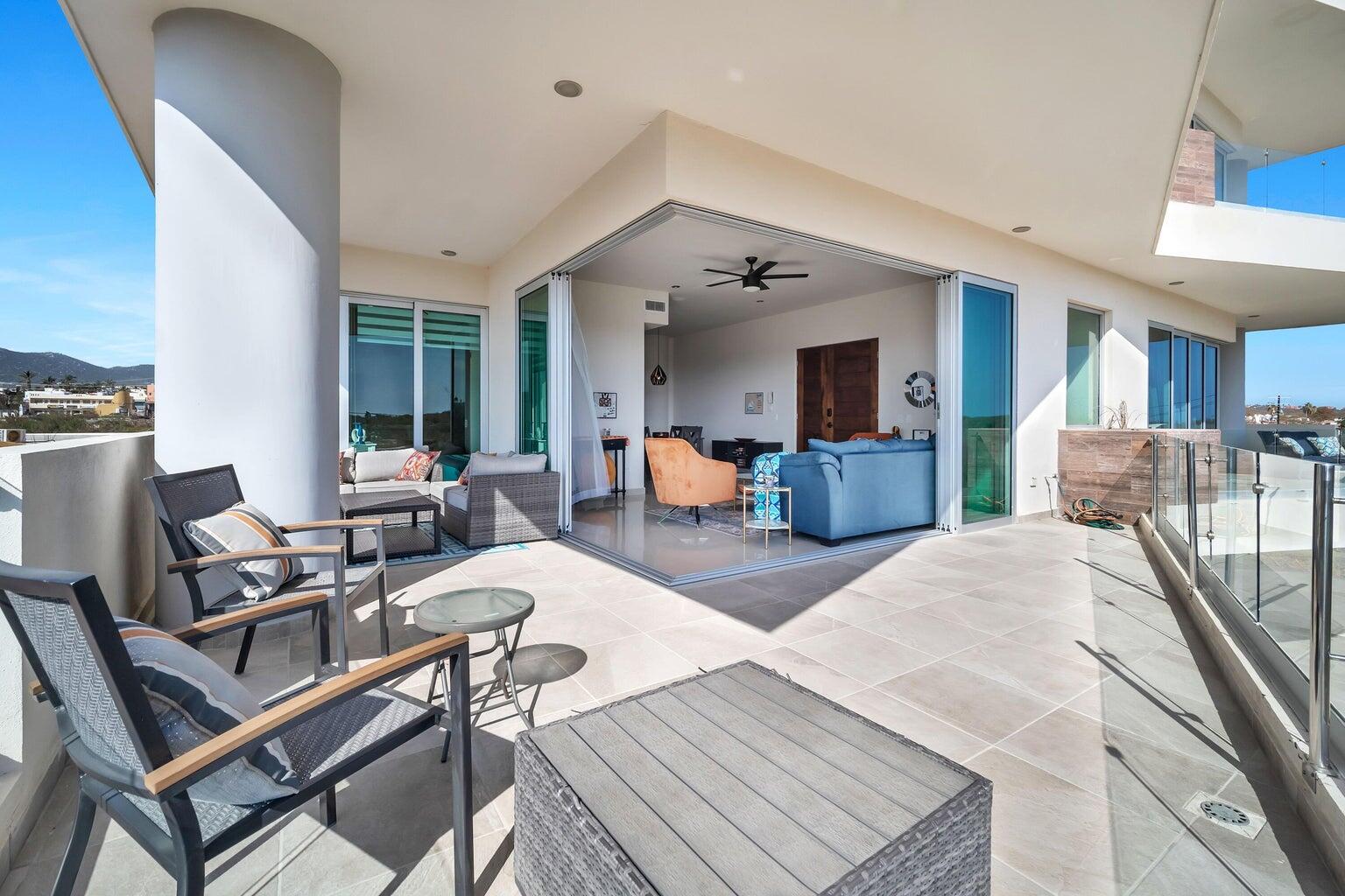 Los Cabos Cian Stunning 3BD, 2BATH, Terrace, 2 Underground parking spaces and storage included at CIAN by Grupo Cuadro Monterrey. Located in El Tezal, CIAN combines elegance, comfort, and convenience with panoramic city for sale