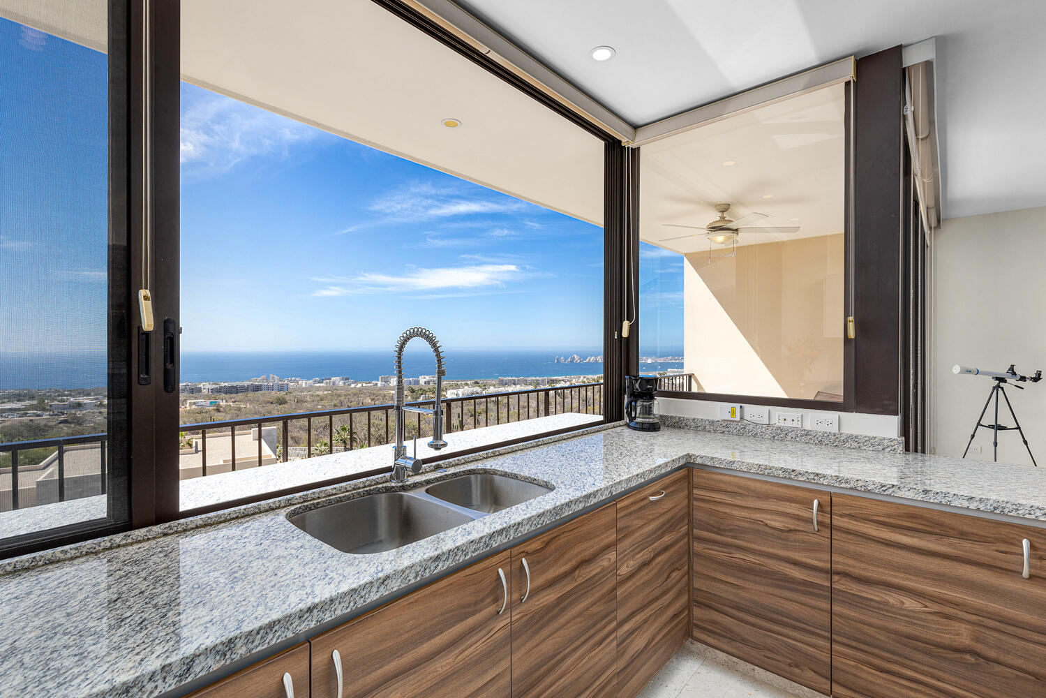 Los Cabos Mistiq Los Cabos Imagine a morning where the first light of the sunrise greets you at your front door, and your day concludes with the Pacific sunset painting the horizon from your private terrace. Situated at a prime elevation within the Los Cabos corridor, Mistiq Unit 309 offers privacy and panoramic for sale