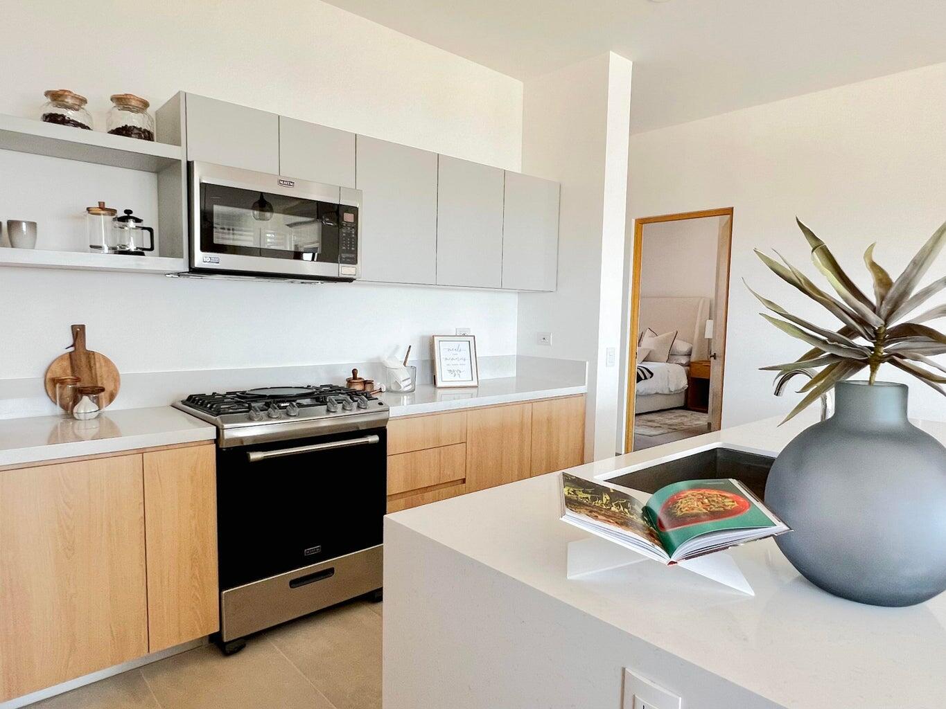 Los Cabos Lumaria Lumaria C-106 is a upscale turnkey two-bedroom, two-bathroom ground-floor residence in El Tezal with ocean, Arch, pool and garden – Lumaria, Cabo Corridor, Cabo Corridor, BS